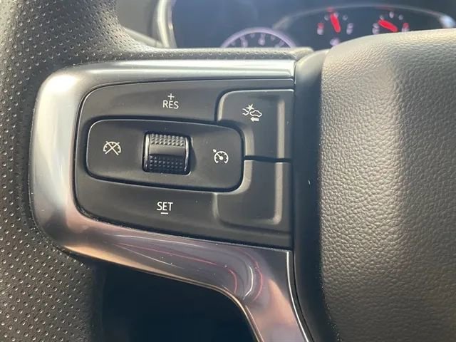 Used 2025 Chevrolet Blazer LT image 26