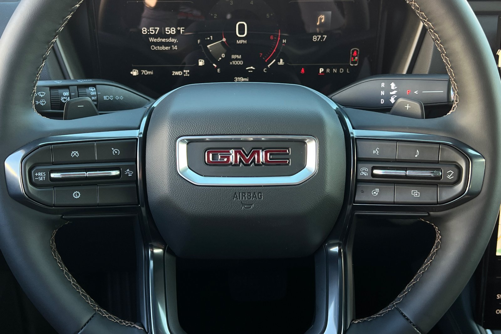 New 2027 GMC Terrain AT4 w/ Technology Package II AWD/4WD image 26