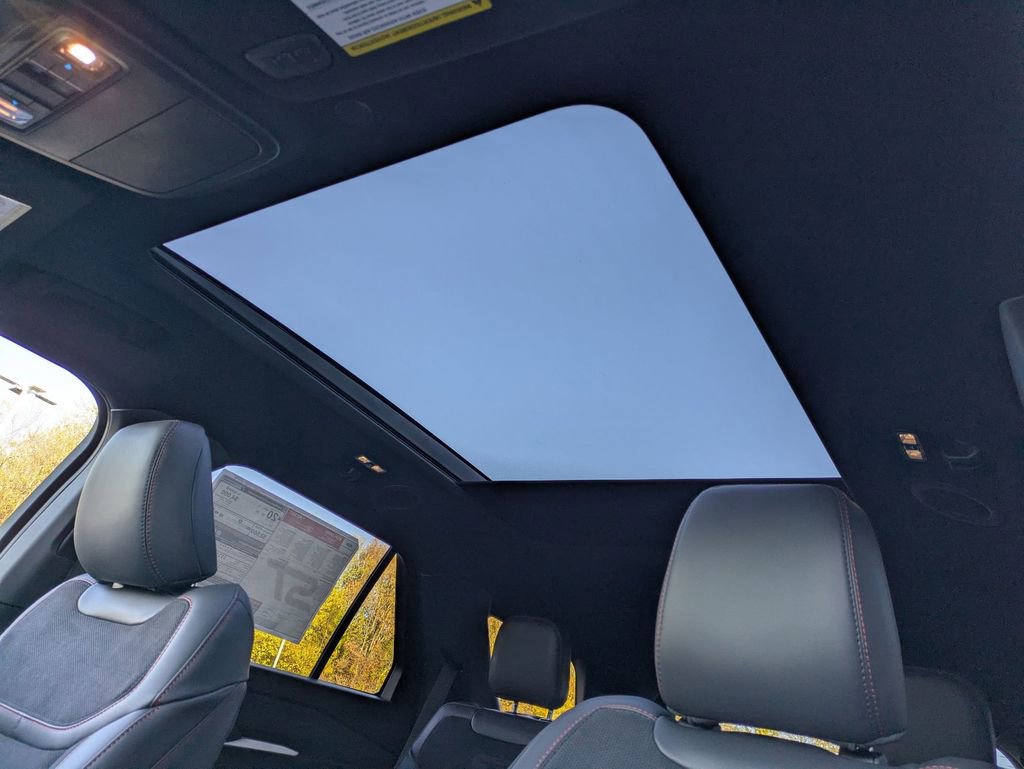 New 2026 Ford Explorer ST w/ Sun And Sound Package image 17