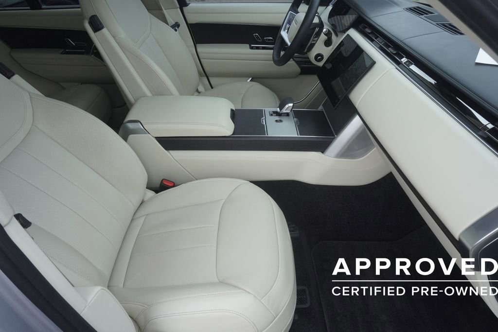 Used 2024 Land Rover Range Rover SE image 23