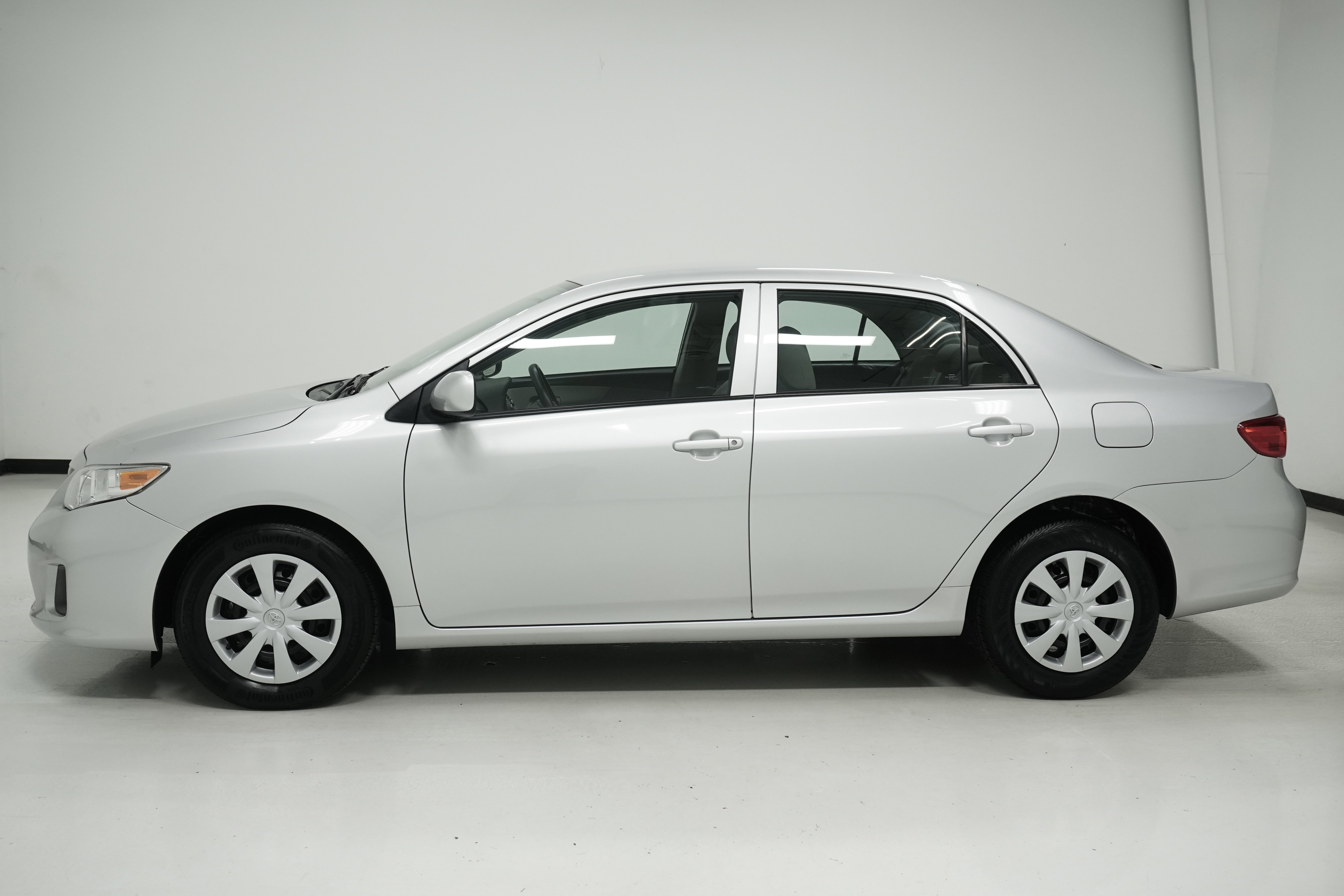 Used 2013 Toyota Corolla L image 7