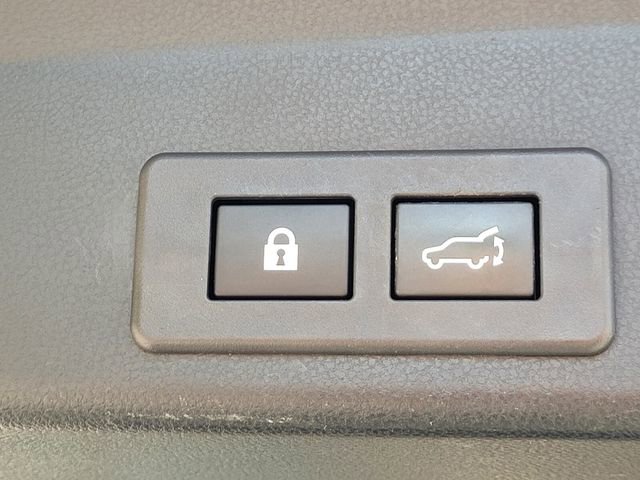 Used 2020 Subaru Ascent Premium w/ Convenience Package image 14