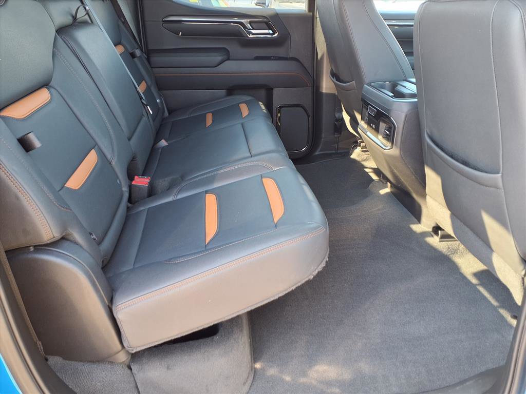 Certified 2023 GMC Sierra 1500 AT4 w/ AT4 Premium Package image 16