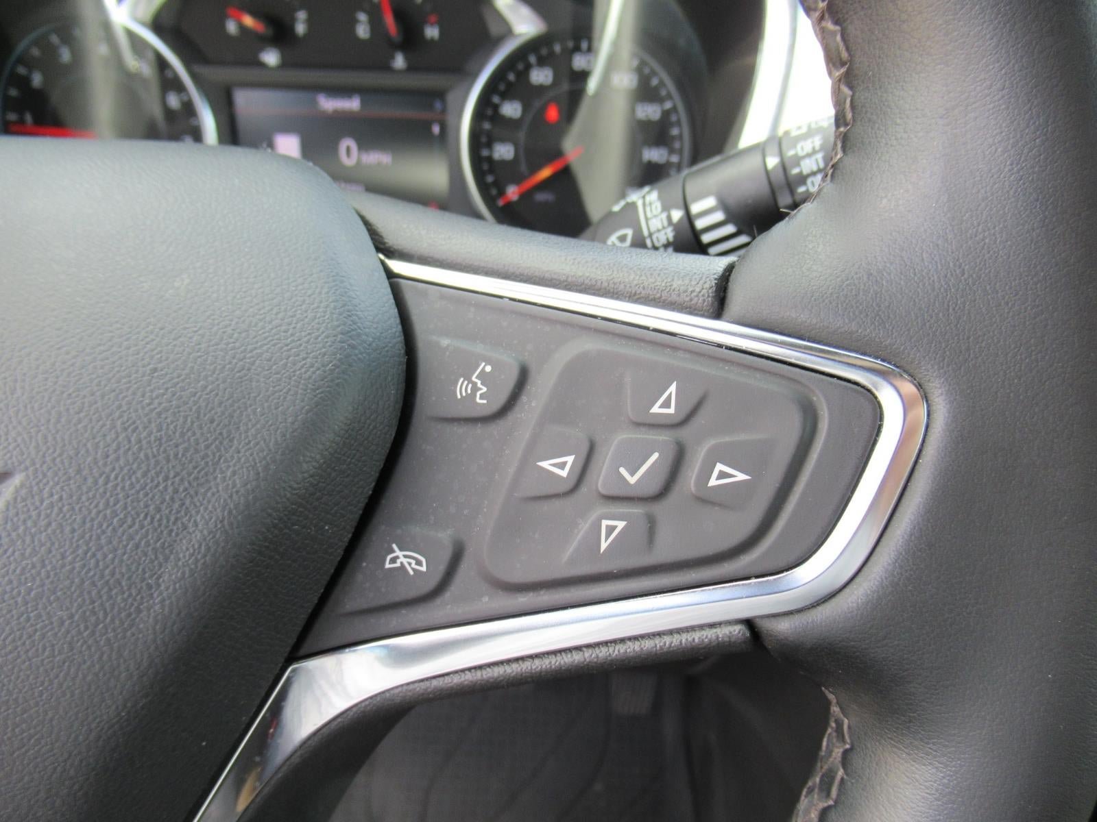 Used 2024 Chevrolet Equinox Premier FWD image 23