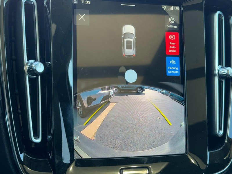 New 2026 Volvo XC40 B5 Core w/ Climate Package image 14