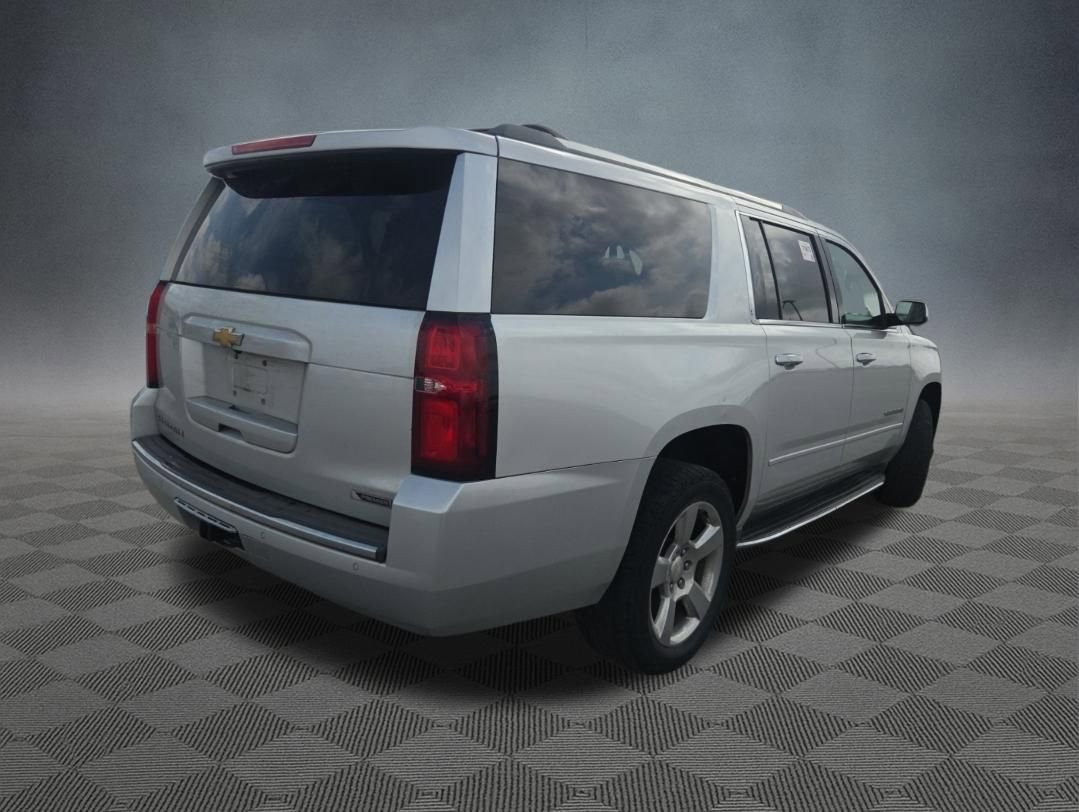 Used 2018 Chevrolet Suburban Premier AWD/4WD image 2