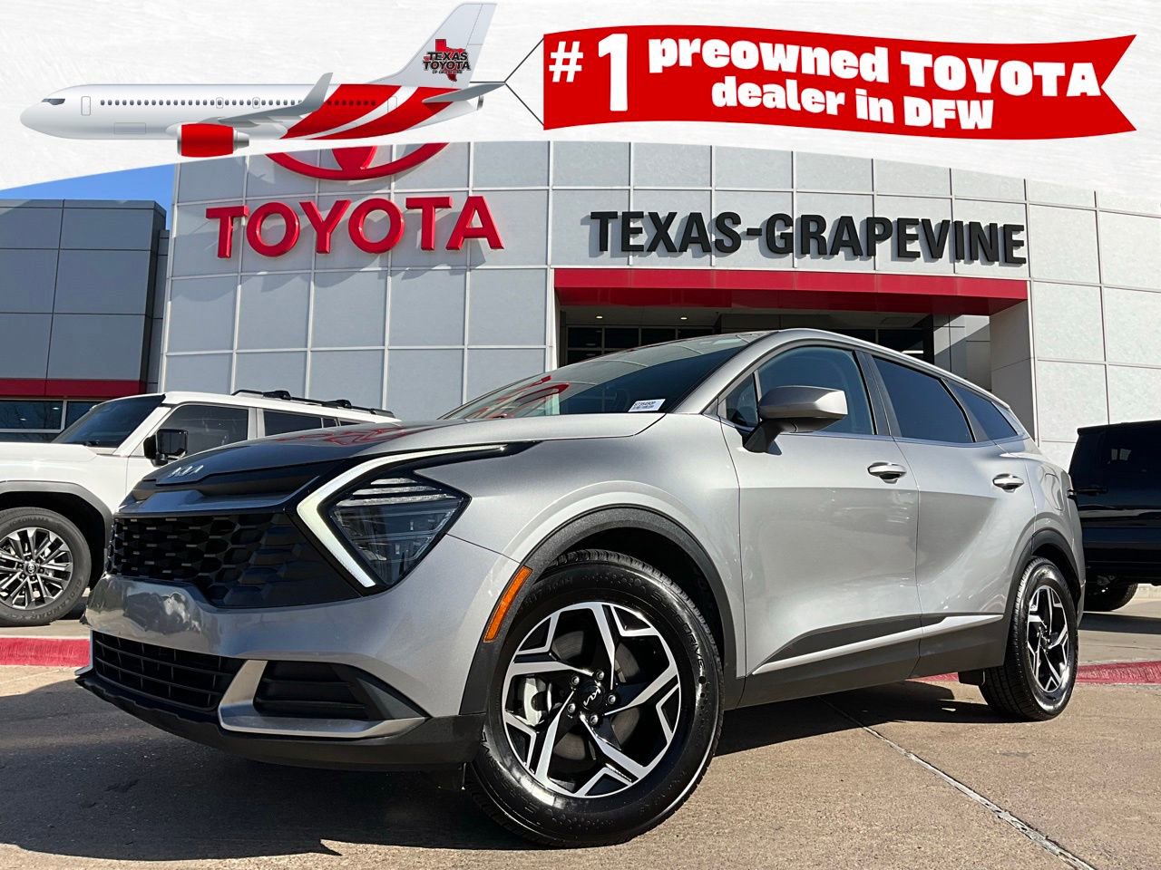 Used 2025 Kia Sportage LX image 1