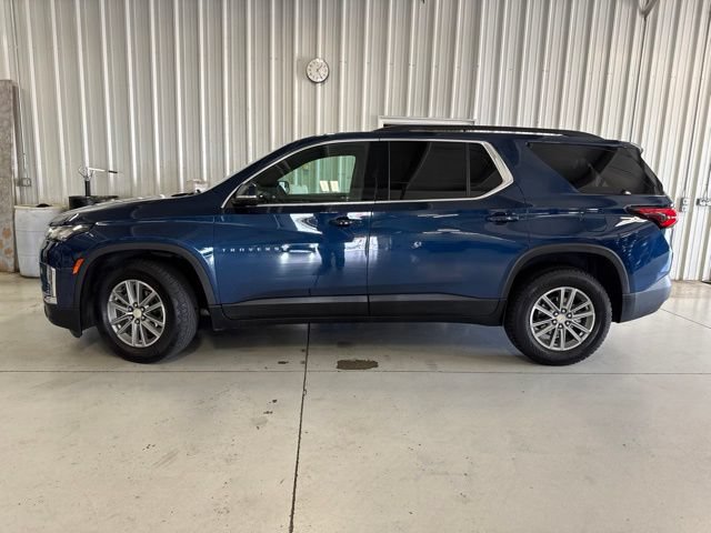 Used 2023 Chevrolet Traverse LT AWD/4WD image 2