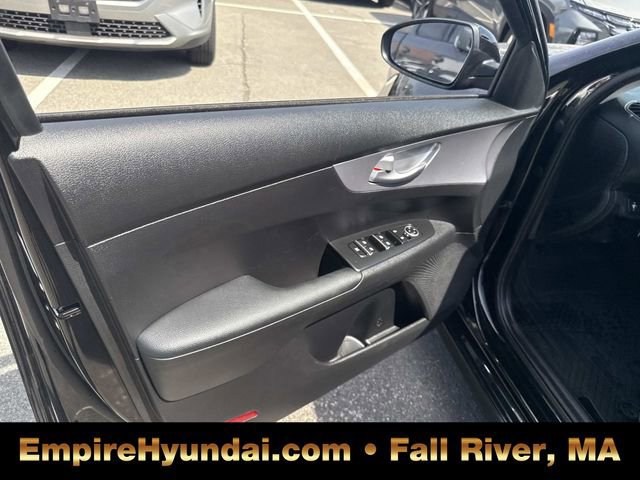 Used 2023 Kia Forte LXS image 15