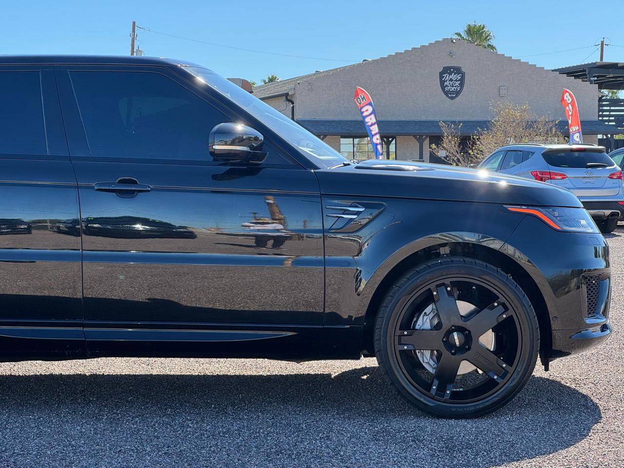 Used 2020 Land Rover Range Rover Sport HSE image 14