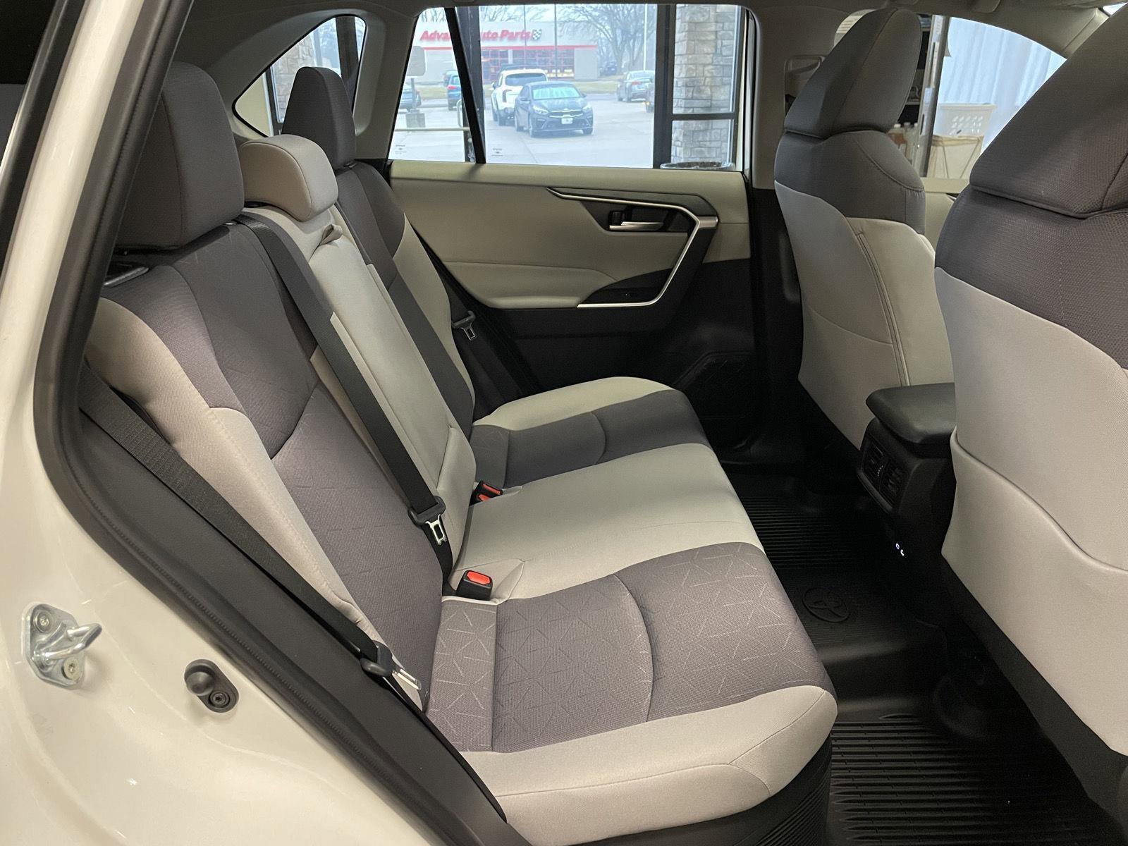 Used 2024 Toyota RAV4 XLE w/ Convenience Package image 26