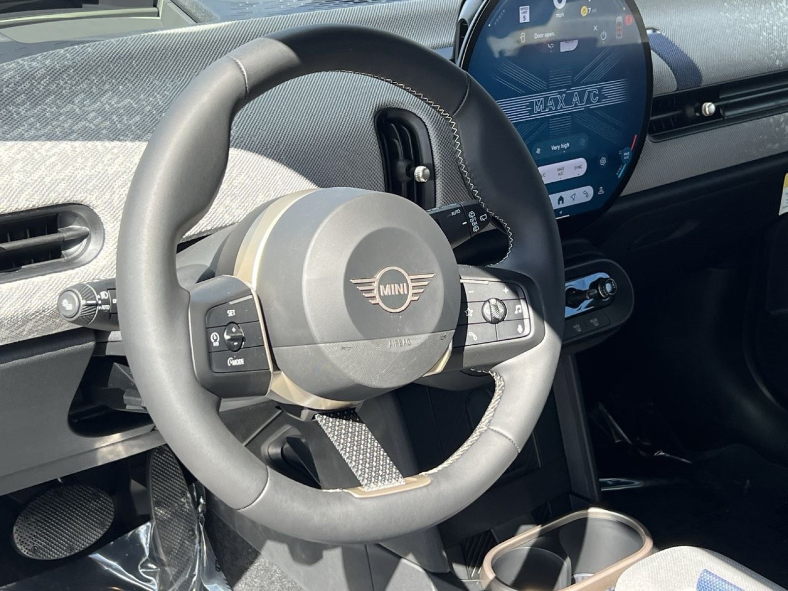 New 2026 MINI Cooper 2-Door Hardtop FWD image 13