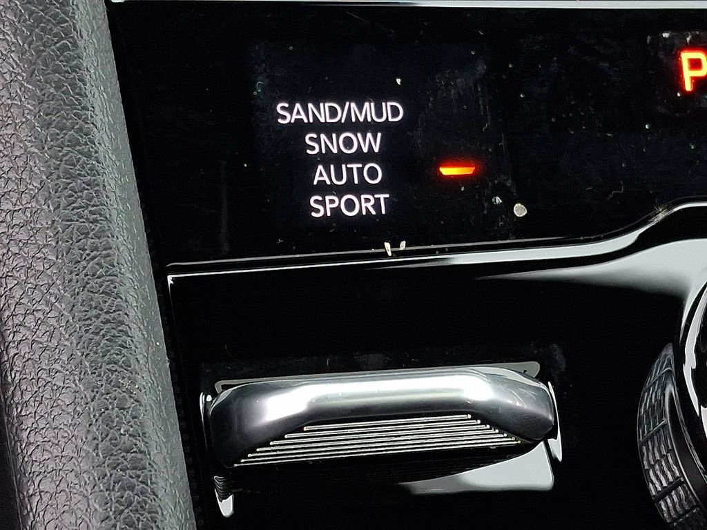New 2026 Jeep Grand Cherokee Altitude AWD/4WD image 18