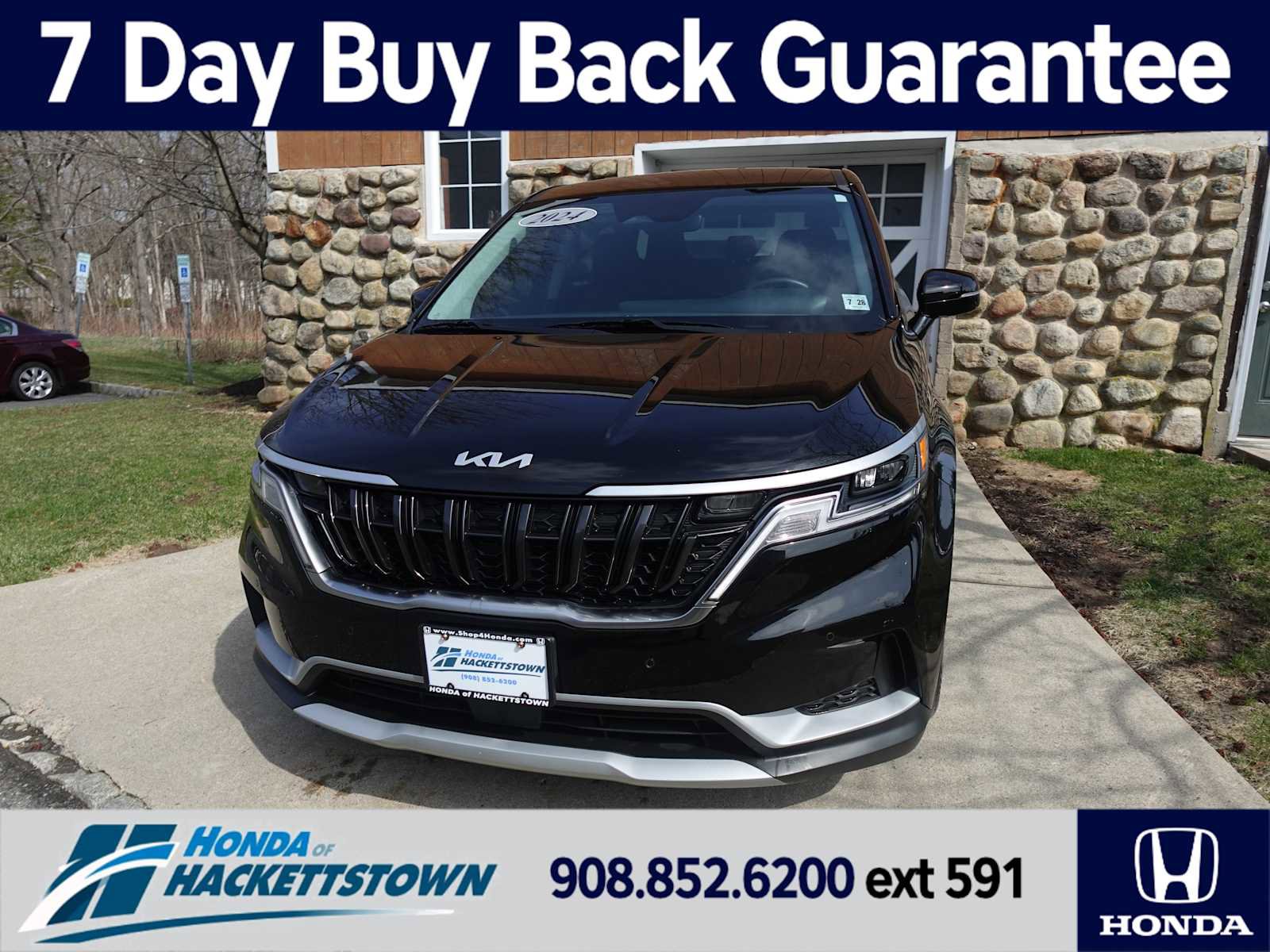 Used 2024 Kia Carnival EX