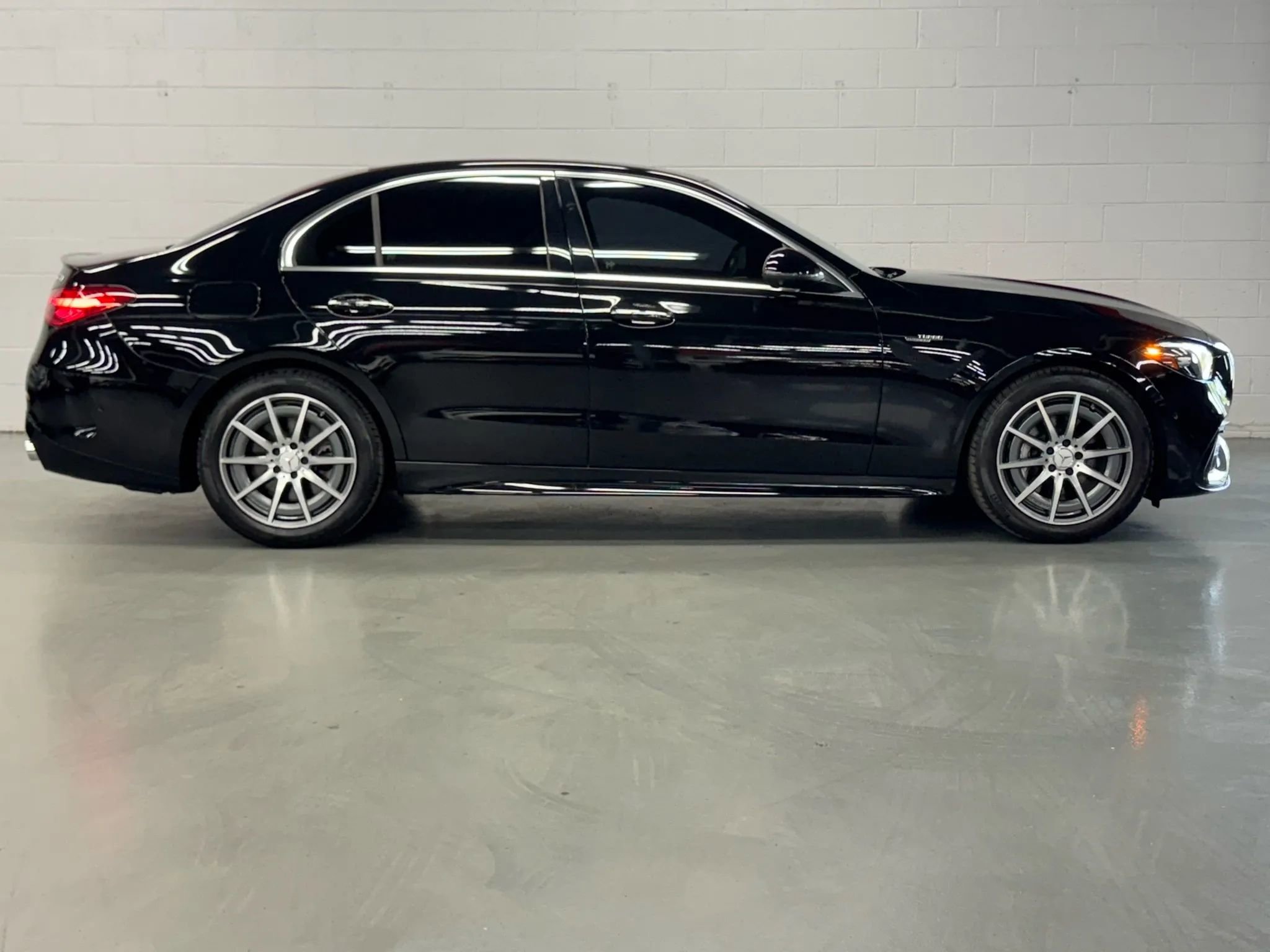 Used 2023 Mercedes-Benz C 43 AMG 4MATIC Sedan image 8