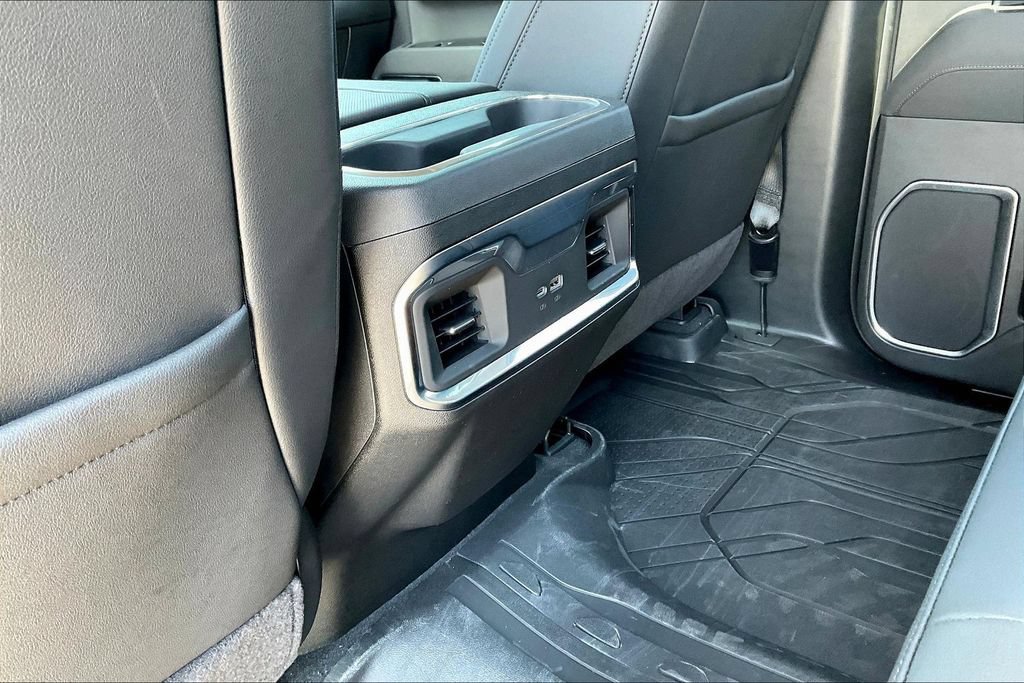Used 2025 Chevrolet Silverado 1500 LTZ AWD/4WD image 22