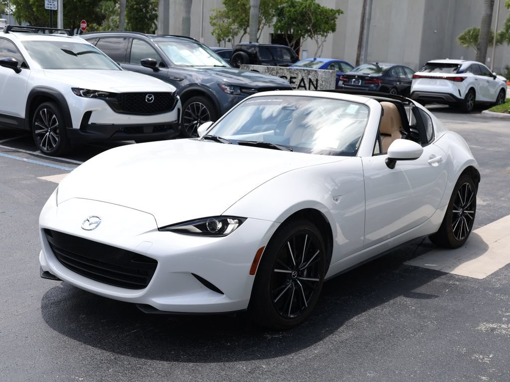 Certified 2025 MAZDA MX-5 Miata RF Grand Touring w/ Weather Package RWD video 1