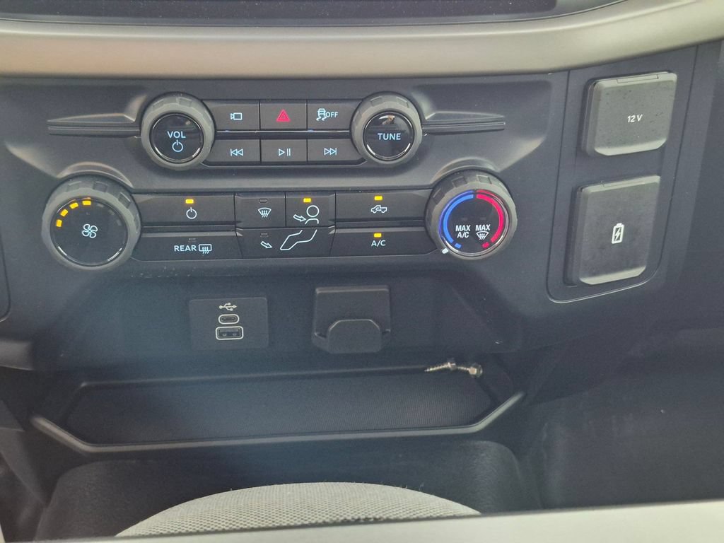 Used 2025 Ford F150 XL w/ Equipment Group 103A High AWD/4WD image 22