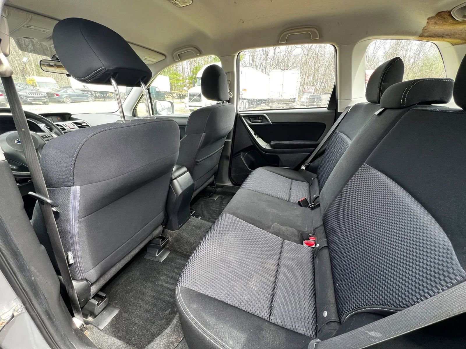 Used 2015 Subaru Forester 2.5i image 10