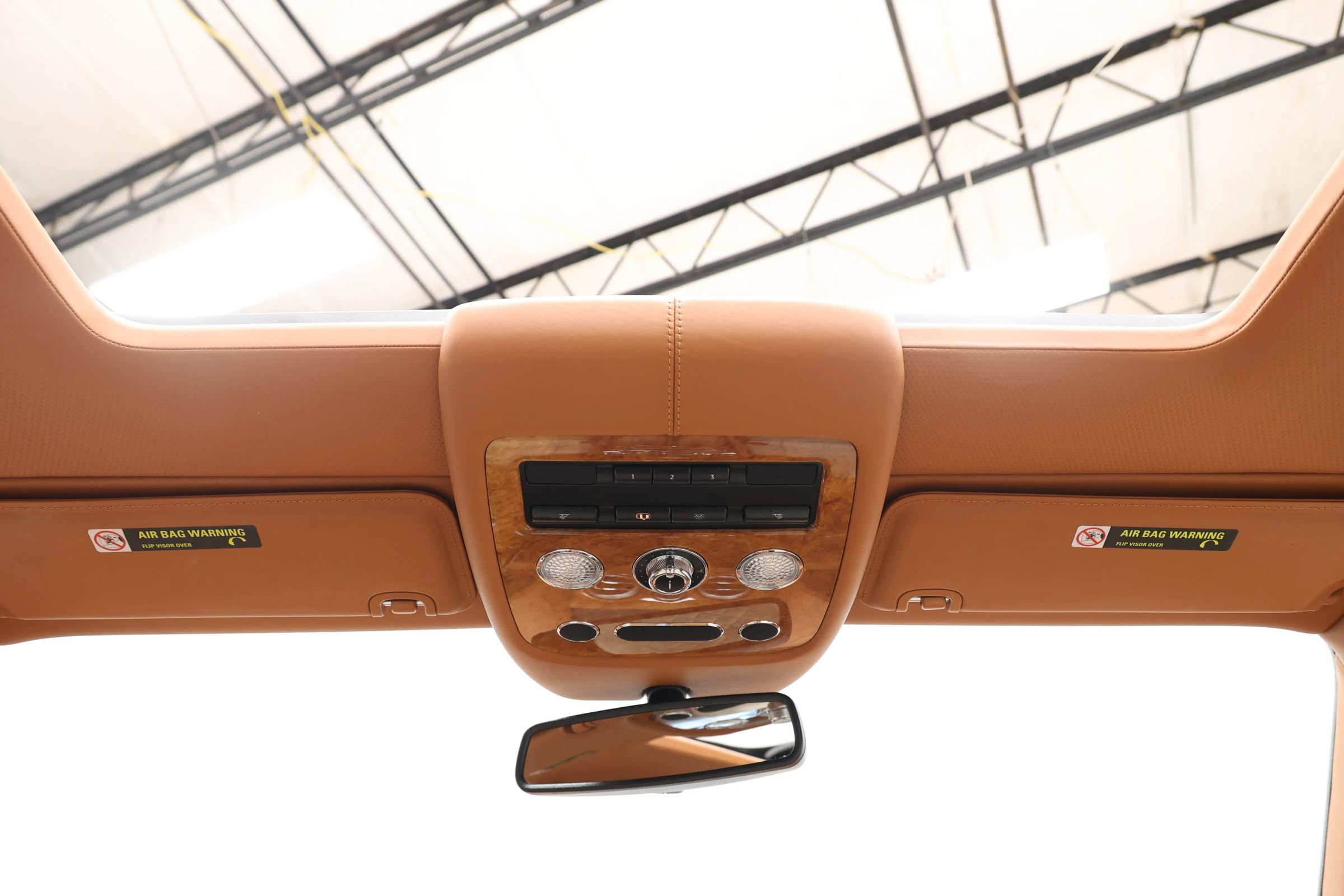 Used 2018 Bentley Flying Spur V8 AWD/4WD image 48