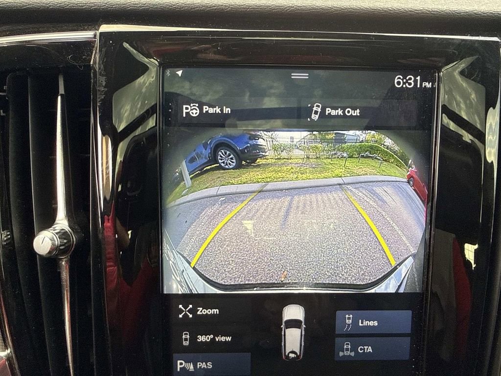 Used 2018 Volvo V90 T5 R-Design image 32