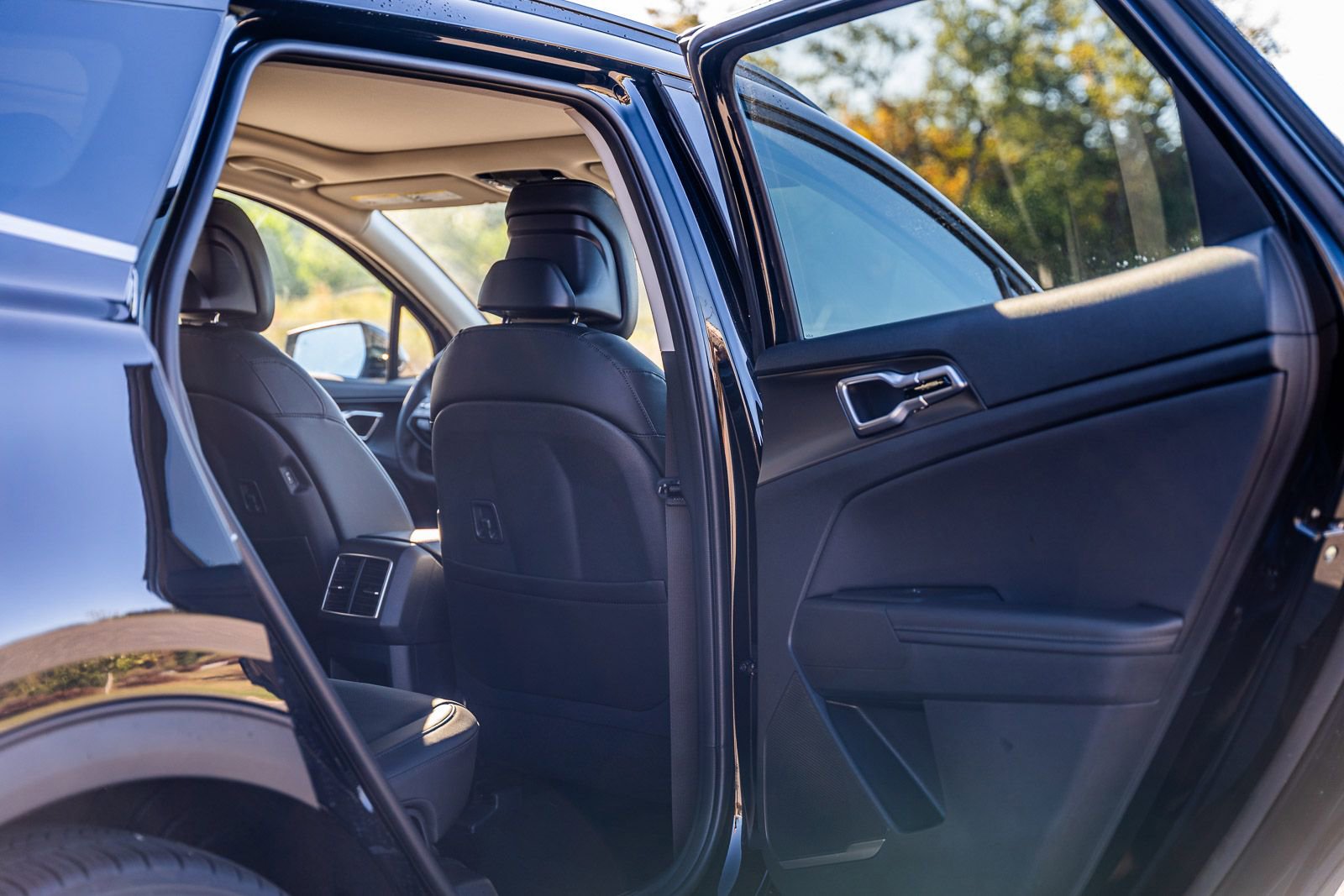 New 2026 Kia Sportage EX w/ EX Panorama Roof Package image 9