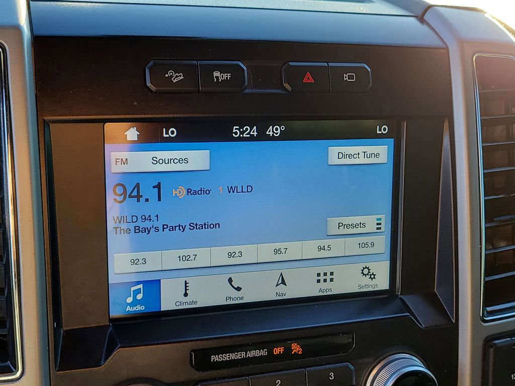 Used 2017 Ford F150 Lariat w/ Equipment Group 502A Luxury image 20