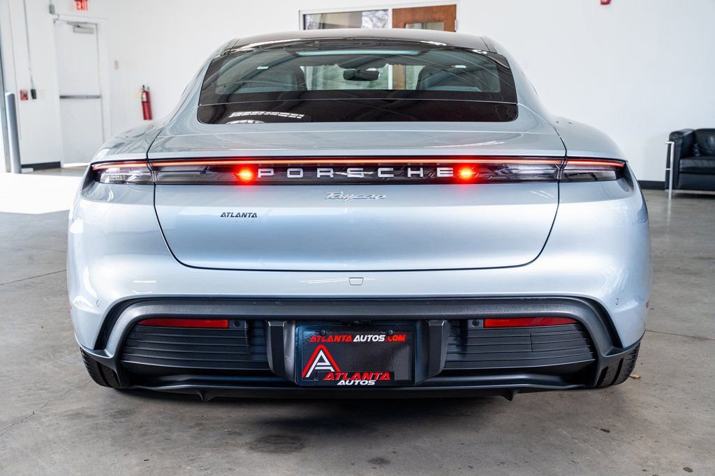 Used 2024 Porsche Taycan image 7