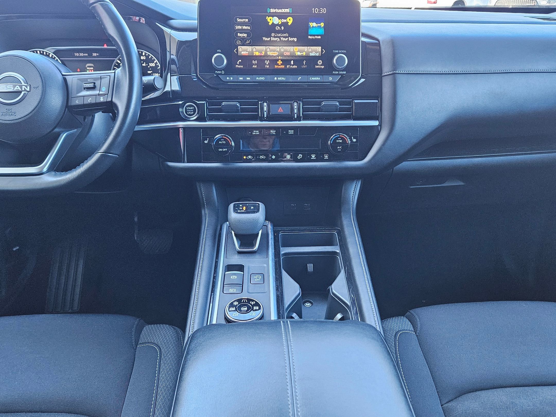 Used 2024 Nissan Pathfinder SV image 10