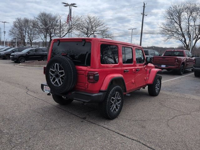 Used 2024 Jeep Wrangler Unlimited Sahara w/ Technology Group AWD/4WD image 3