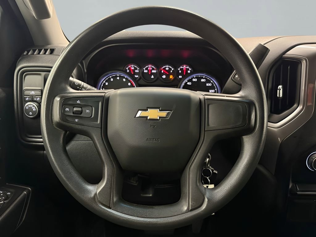 Used 2020 Chevrolet Silverado 1500 Custom w/ Custom Value Package RWD image 17