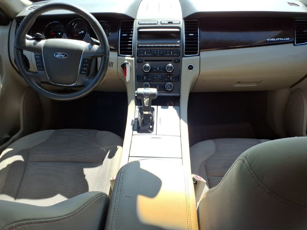 Used 2011 Ford Taurus SEL w/ 201A Rapid Spec Order Code FWD image 14