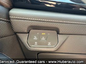 Used 2025 Volkswagen Atlas SEL AWD/4WD image 43