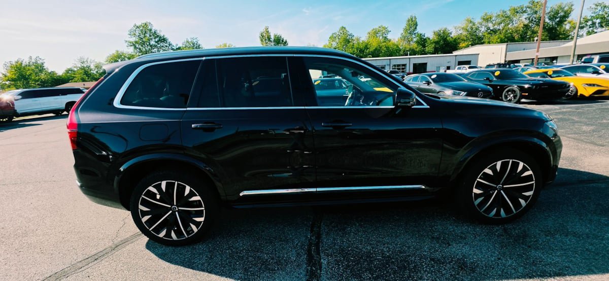 Used 2025 Volvo XC90 B6 Ultra w/ Lounge Package AWD/4WD image 9