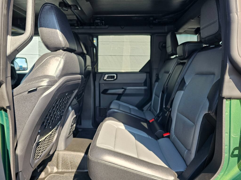 Used 2024 Ford Bronco Everglades AWD/4WD image 15