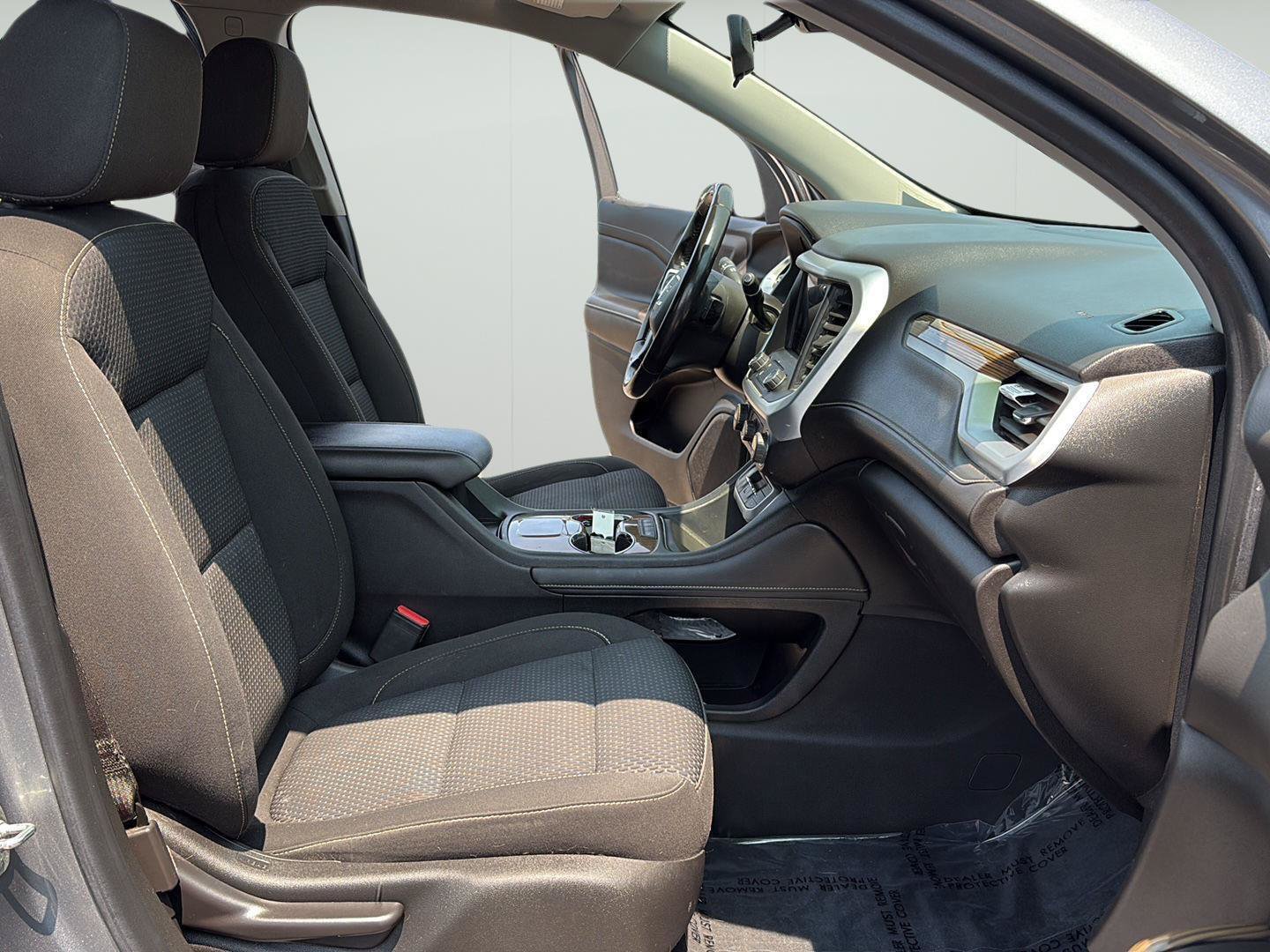Used 2020 GMC Acadia SLE FWD image 14