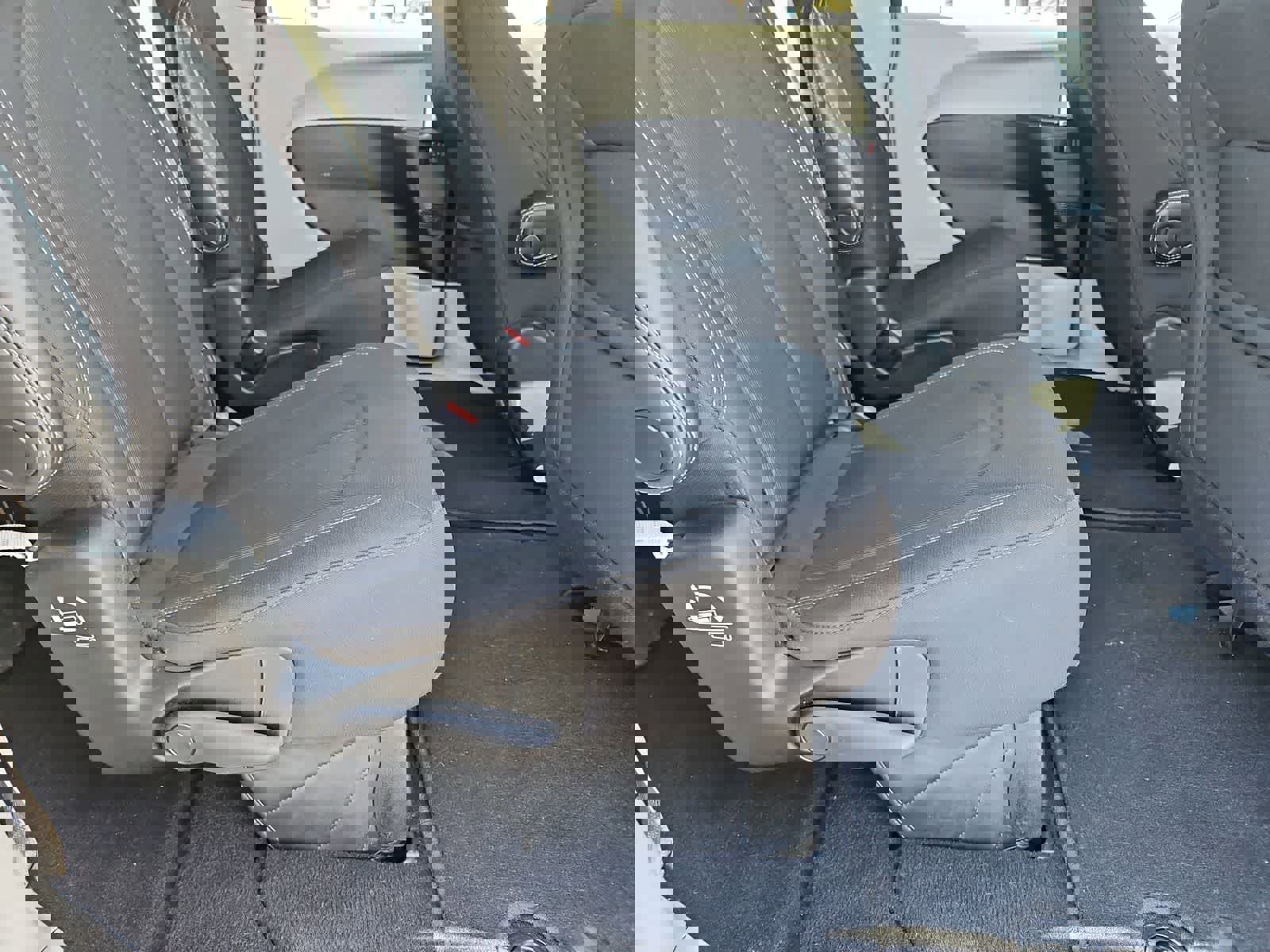 Certified 2023 Chrysler Voyager LX image 21