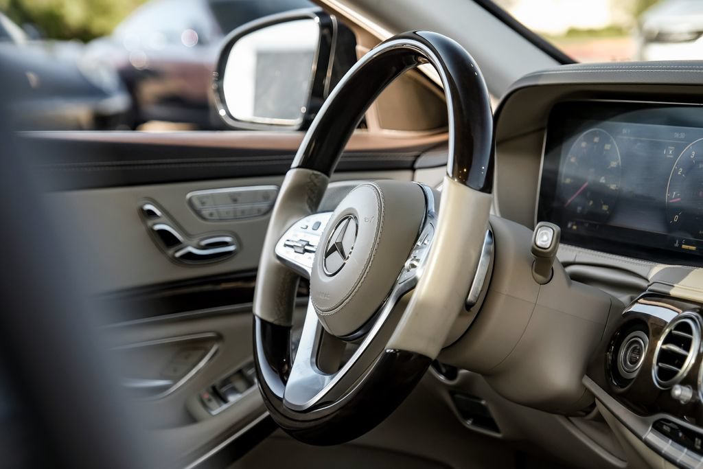 Used 2019 Mercedes-Benz S 560 Sedan image 13