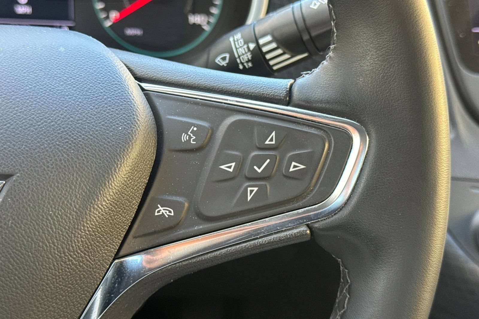 Used 2024 Chevrolet Malibu RS w/ LPO, Floor Liner Package FWD image 36