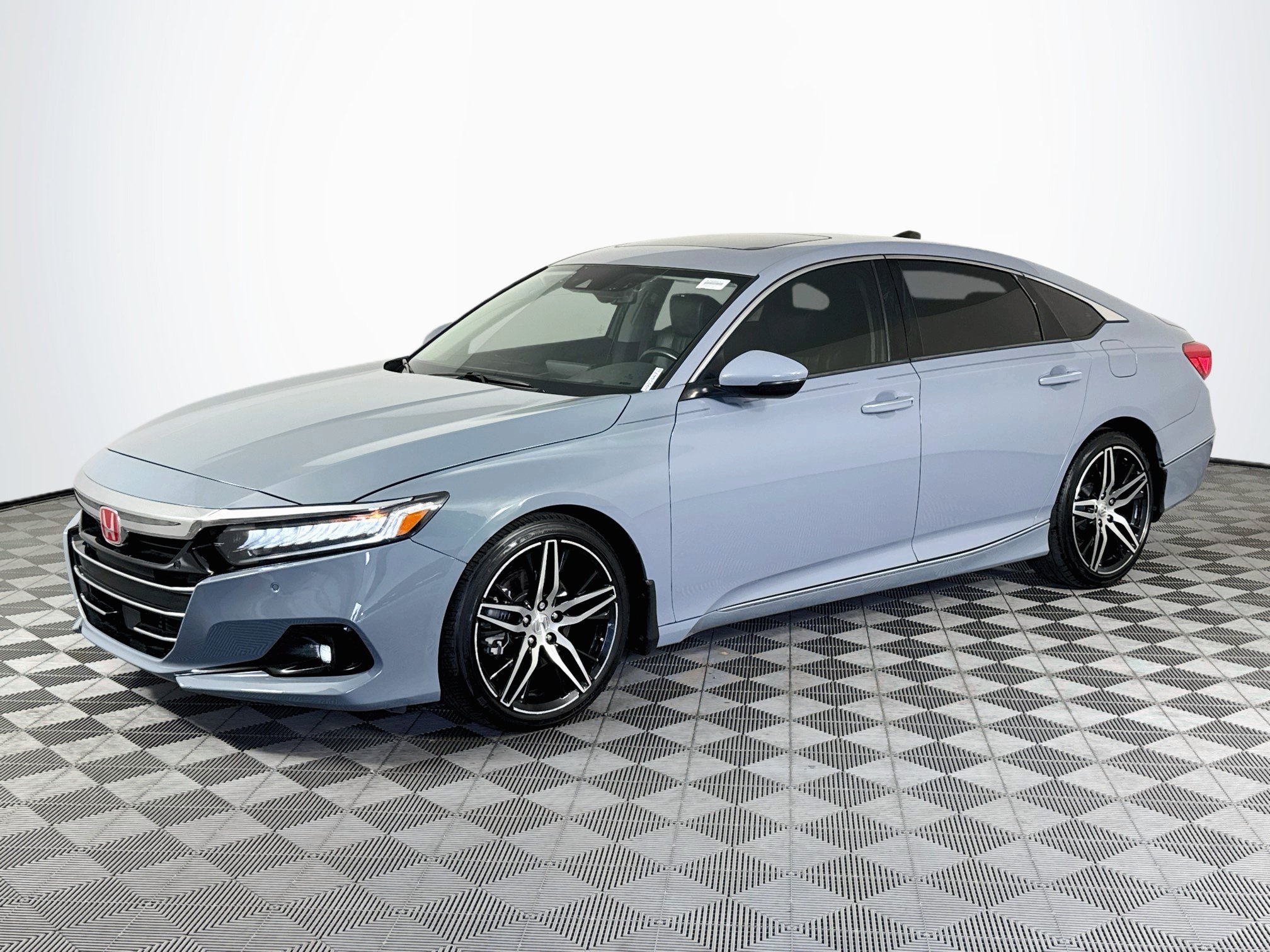 Used 2022 Honda Accord Touring image 4