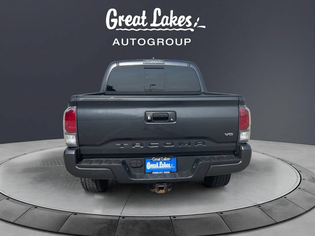 Used 2022 Toyota Tacoma TRD Sport AWD/4WD image 4