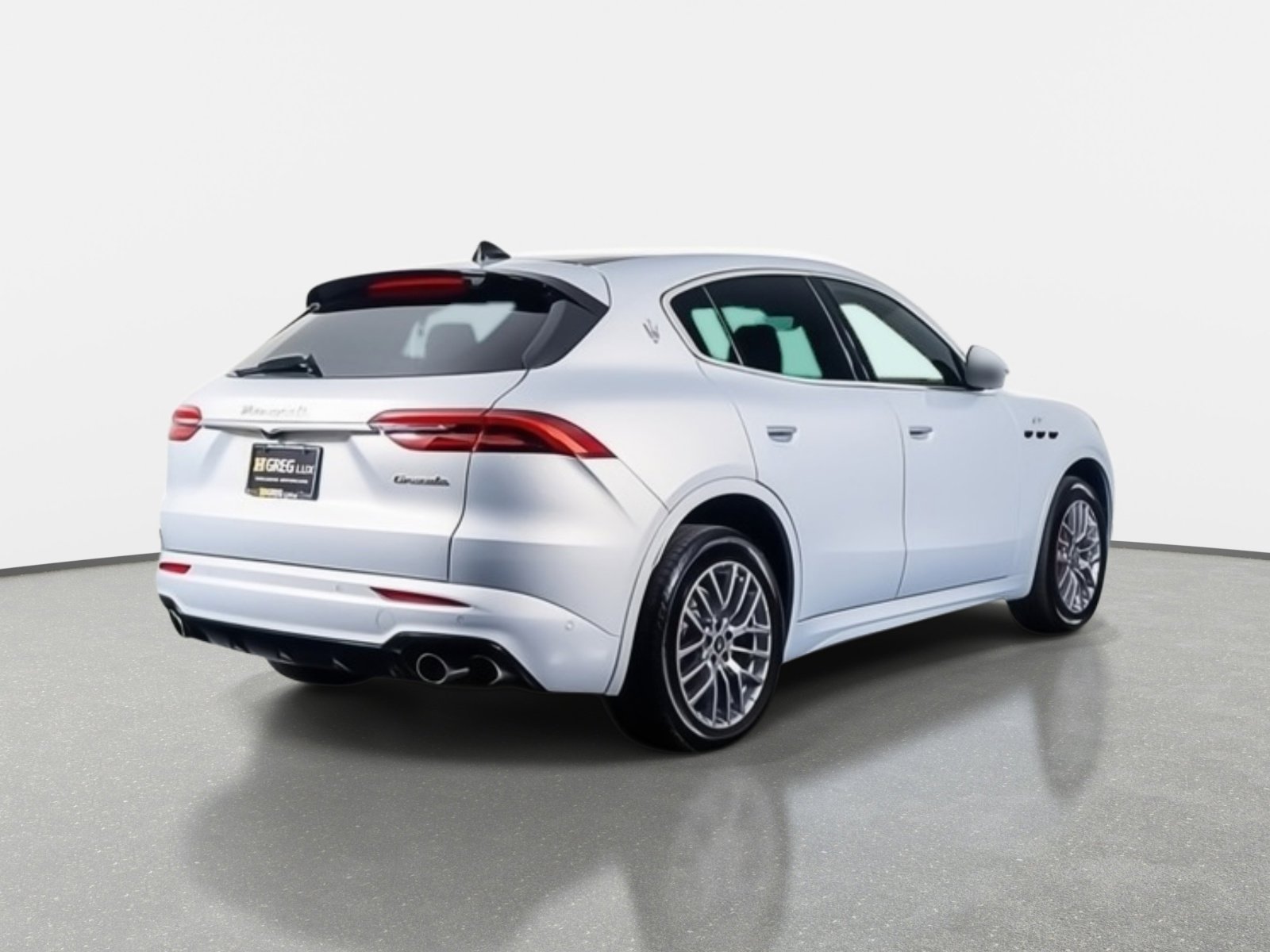Used 2024 Maserati Grecale GT image 15