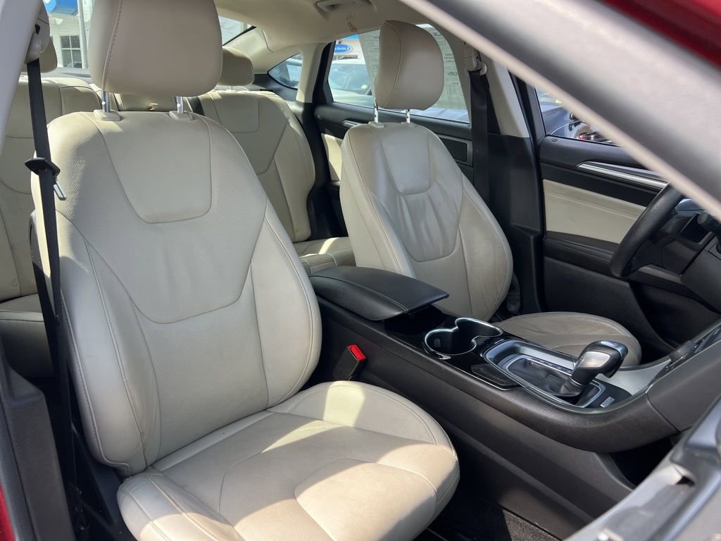 Used 2014 Ford Fusion Titanium image 25