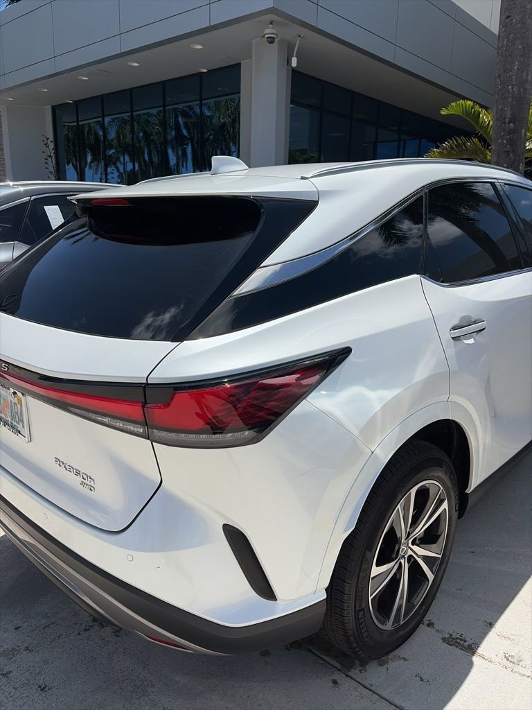 Used 2024 Lexus RX 350h w/ Accessory Package (Z1) AWD/4WD image 5