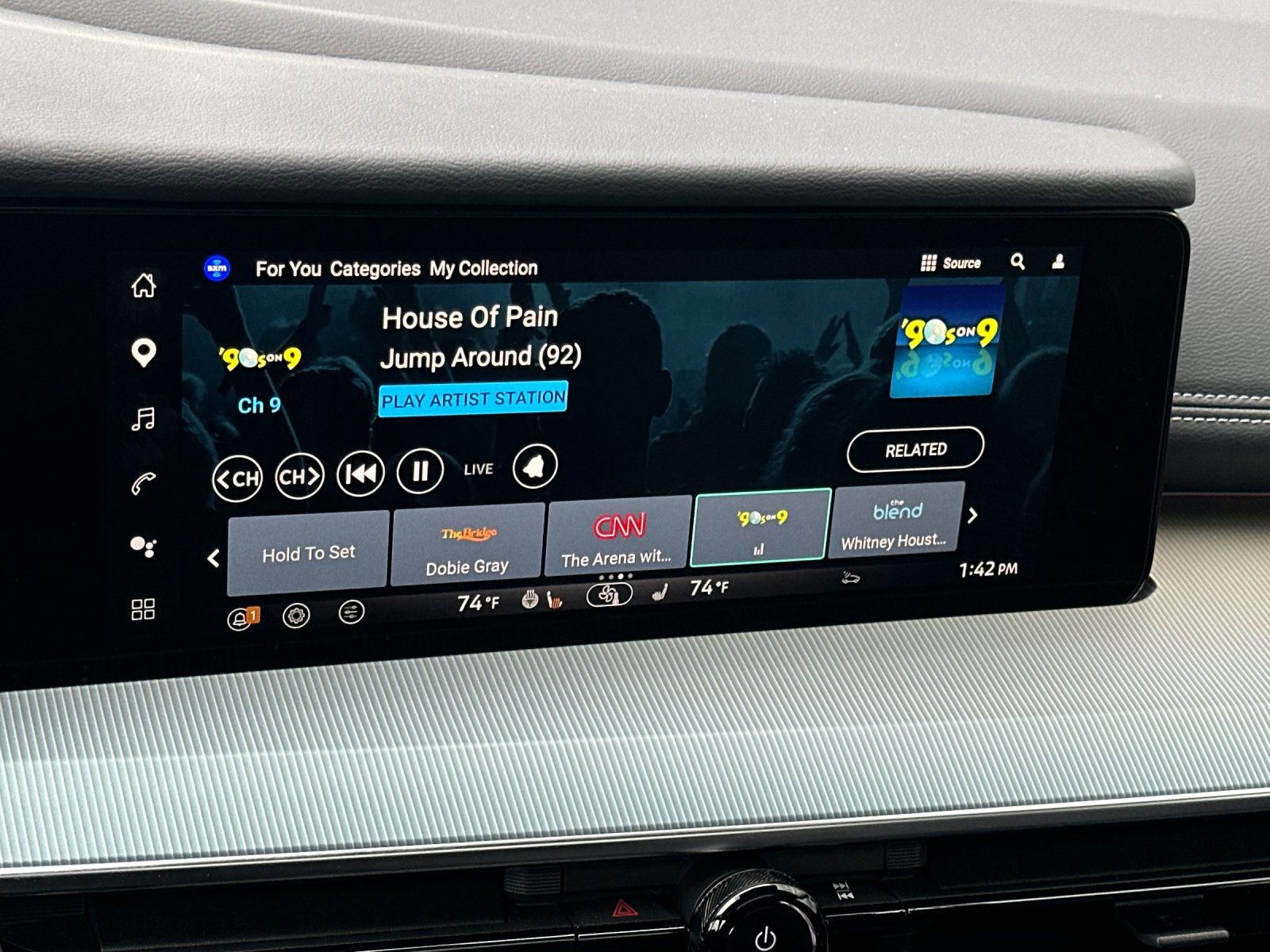 Used 2025 Nissan Murano SL w/ Cargo Package AWD/4WD image 17