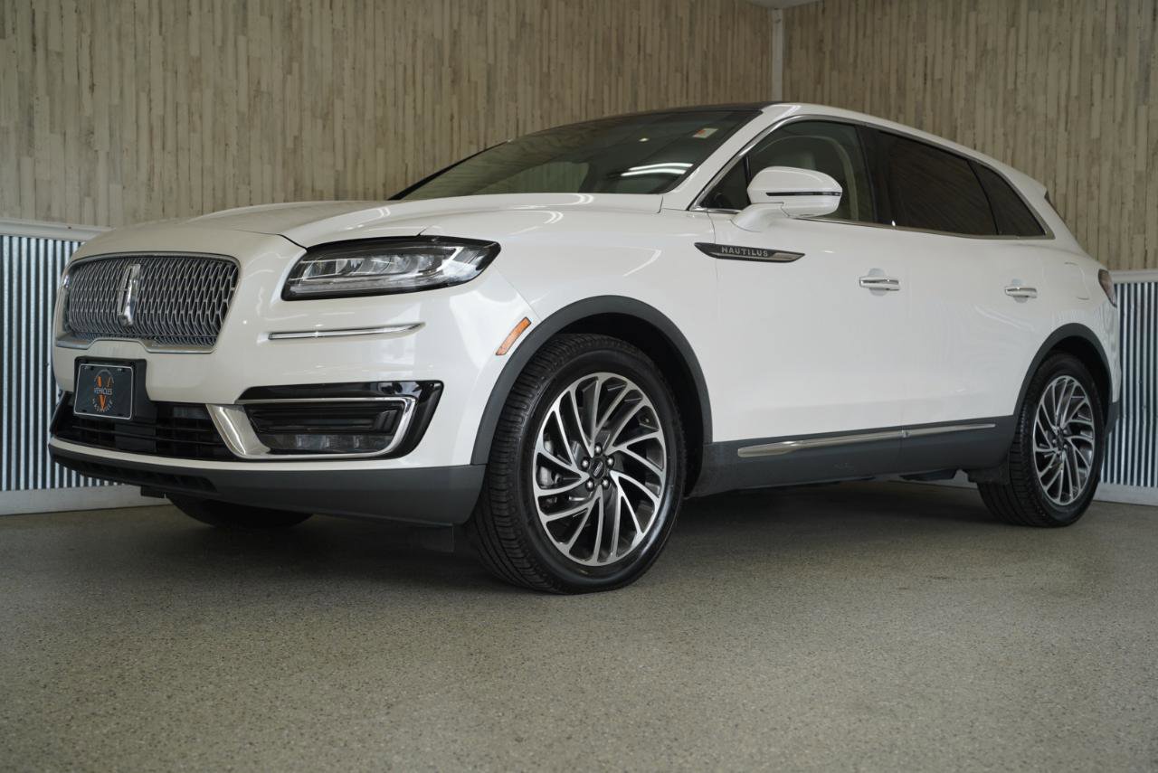 Used 2019 Lincoln Nautilus Reserve w/ Driver Assistance Package image 4