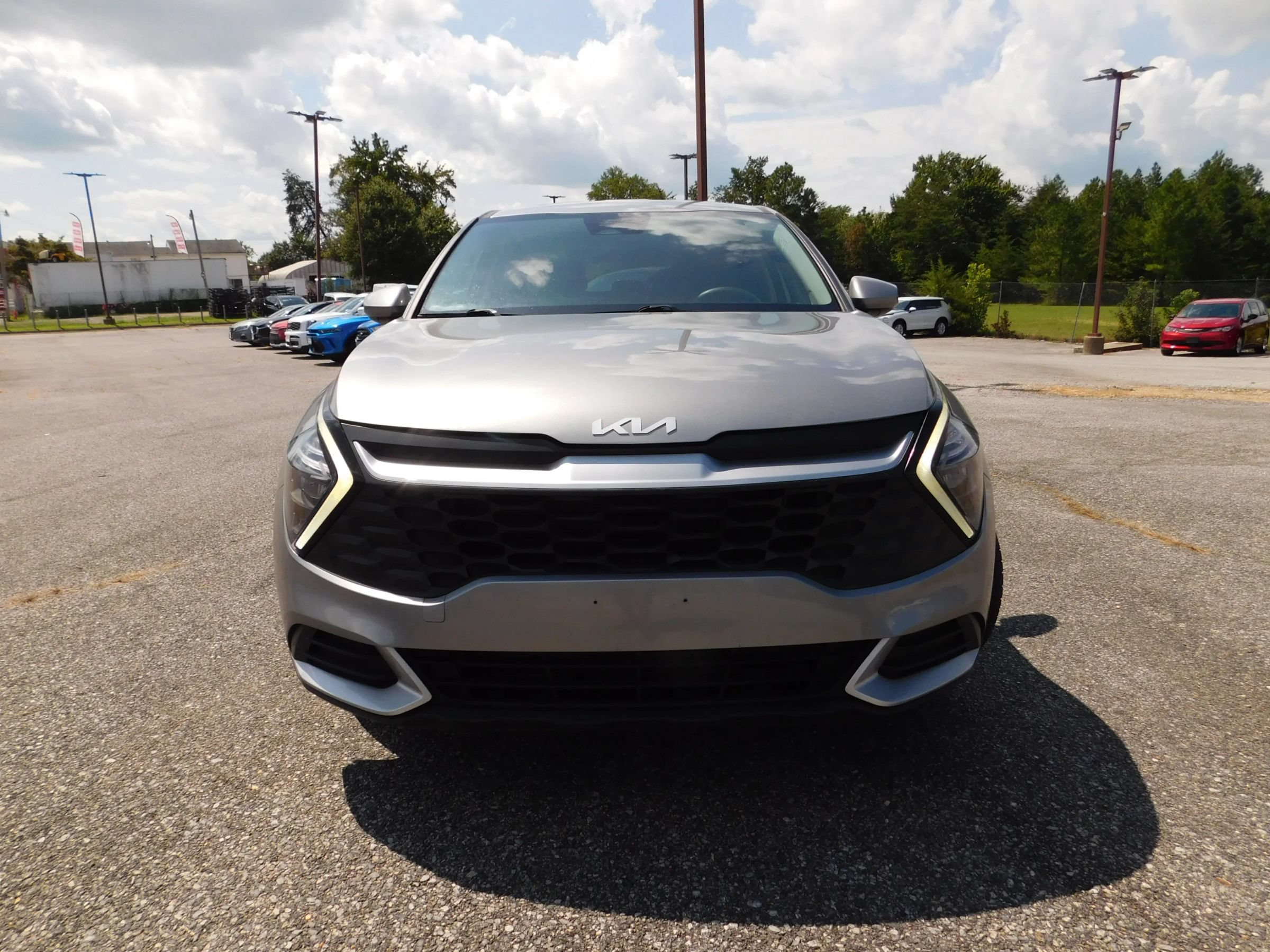 Used 2023 Kia Sportage LX FWD image 3