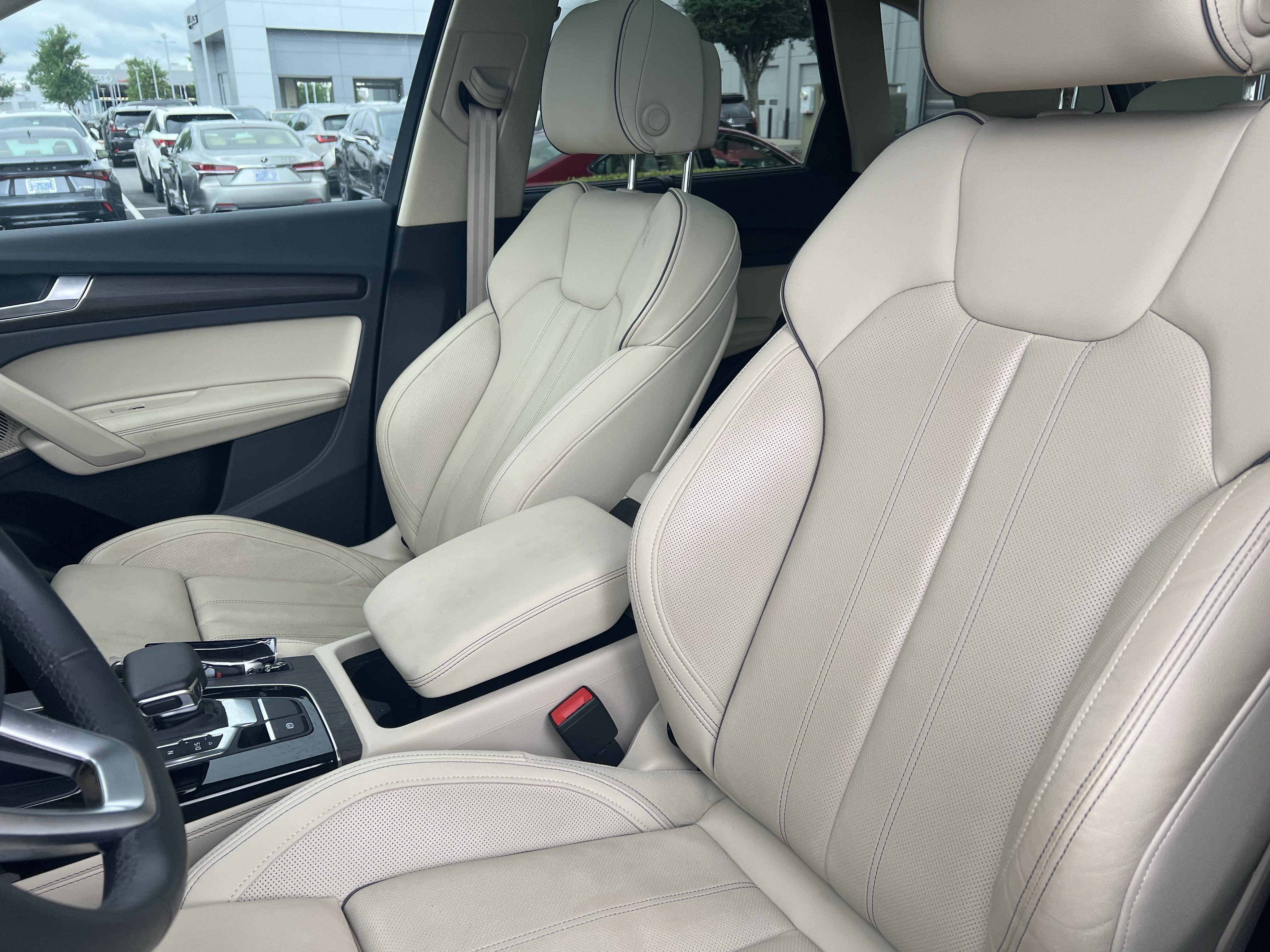 Used 2024 Audi Q5 2.0T Premium Plus w/ Premium Plus Package AWD/4WD image 16