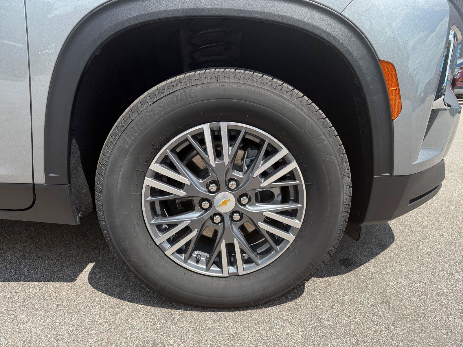 Used 2026 Chevrolet Traverse LT w/ LPO, Floor Liner Package FWD image 31