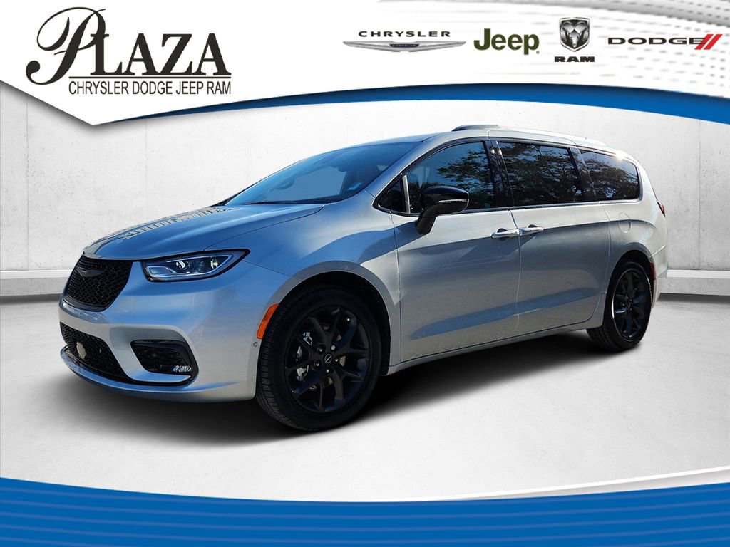 New 2026 Chrysler Pacifica Select w/ S Appearance Package image 1